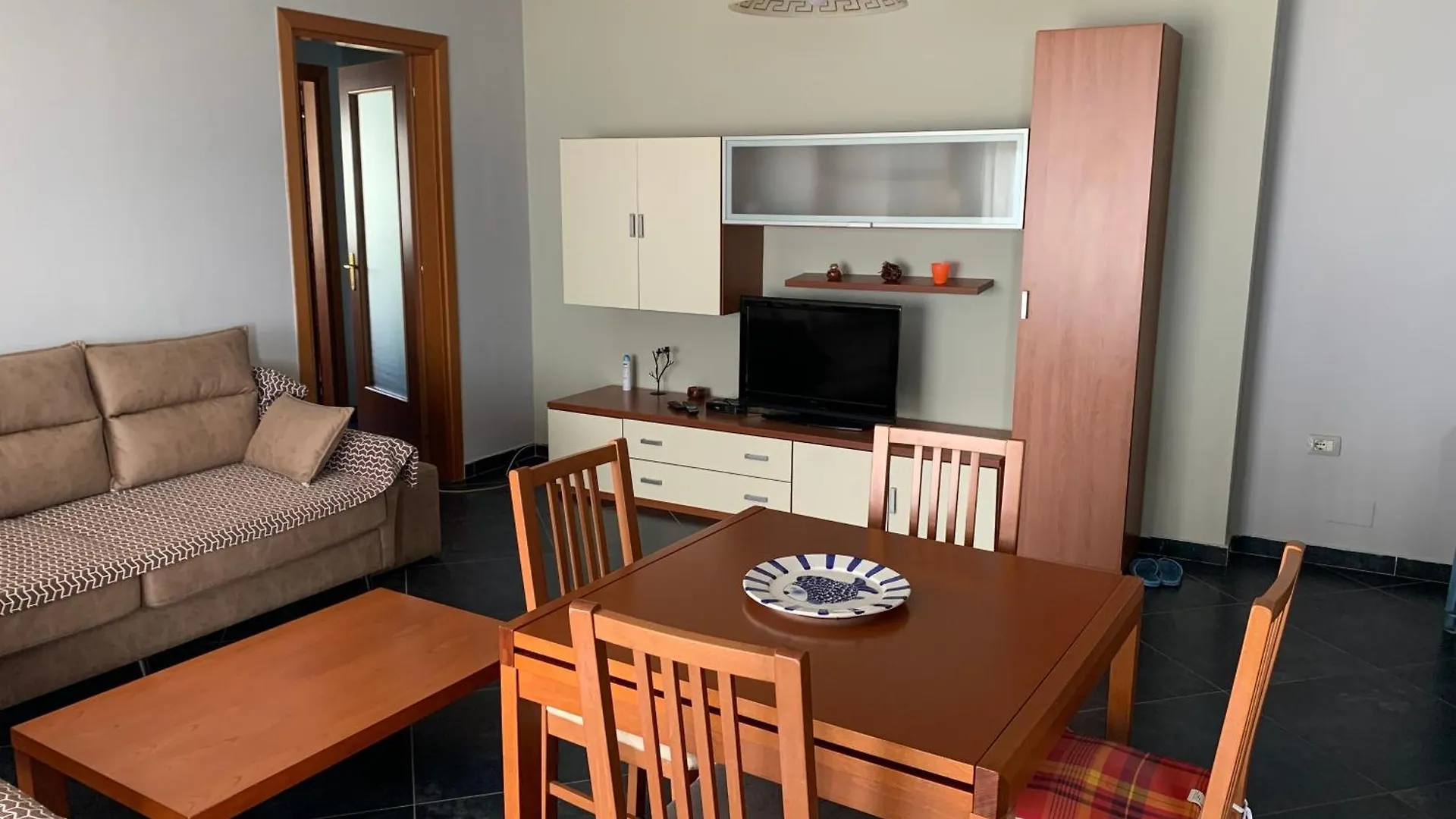 Beachfront Apartament In Golem Albania